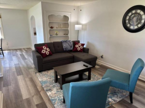Sleeps 8, YSU, Fairgrounds, Wi-Fi, EV1, Remote, Heart of Boardman
